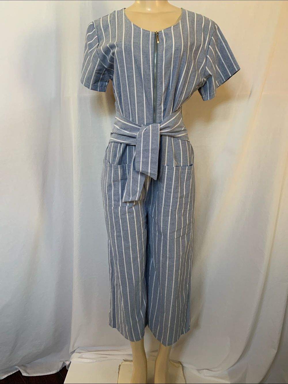 COSYGAL Striped Blue/White Waist-Tie Jumpsuit Ankle Length Wide Leg Size Large